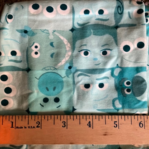 LLR LuLaRoe tween Disney leggings - Picture 2 of 3